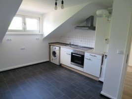 Hauptbild *** 2-Zimmer-Dachwohnung mit EBK - gegenüber Helios Klinikum ***